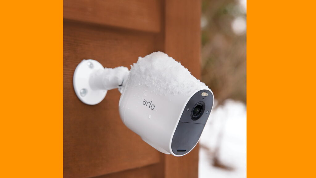 Arlo Essential // Source : Arlo Arlo Essential // Source : Arlo
