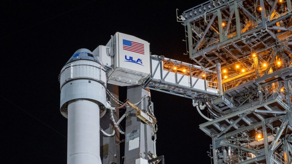 Starliner sur sa fusée AtlasV Starliner sur sa fusée AtlasV