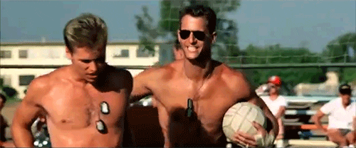 Gif Top Gun // Source : Giphy Gif Top Gun // Source : Giphy