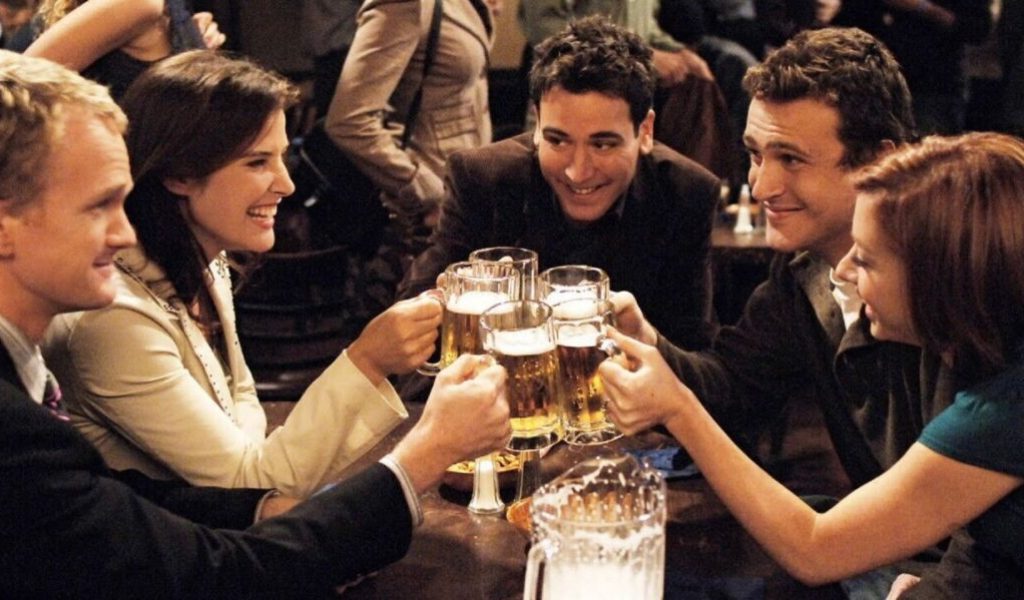 La série How I Met Your Mother, souvent comparée à Friends, est rapidement devenue culte // Source : CBS La série How I Met Your Mother, souvent comparée à Friends, est rapidement devenue culte // Source : CBS