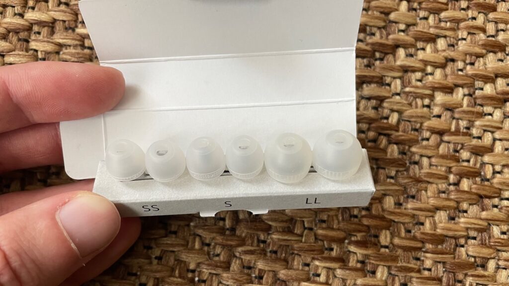 Les embouts des écouteurs Sony LinkBuds // Source : Maxime Claudel pour Numerama Les embouts des écouteurs Sony LinkBuds // Source : Maxime Claudel pour Numerama