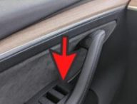 Poignée de secours pour Tesla Model Y // Source : Raphaelle Baut pour Numerama Poignée de secours pour Tesla Model Y // Source : Raphaelle Baut pour Numerama