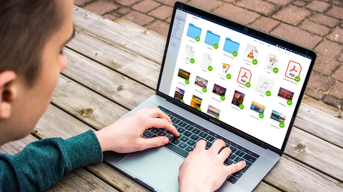 Sur smartphone comme sur ordinateur, l'interface est claire et simple à utiliser // Source : pCloud Sur smartphone comme sur ordinateur, l'interface est claire et simple à utiliser // Source : pCloud