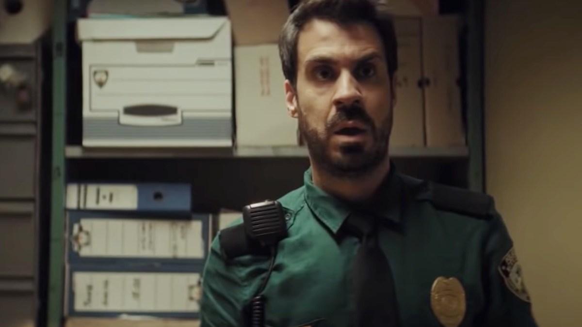 Visitors/Simon Astier // Source : WarnerTV Visitors/Simon Astier // Source : WarnerTV
