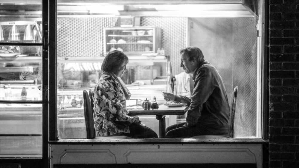 La série alterne séquences en couleurs et en noir et blanc // Source : Canal+ / Sky UK Ltd / HBO / Sister Pictures Limited