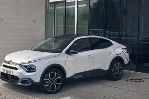 Citroën ë-C4 X // Source : Citroën Citroën ë-C4 X // Source : Citroën
