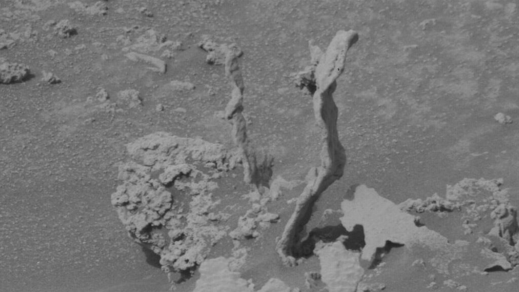 Image des roches obtenue par le rover Curiosity le 15 mai 2022. // Source : NASA/JPL-Caltech/MSSS (photo recadrée) Image des roches obtenue par le rover Curiosity le 15 mai 2022. // Source : NASA/JPL-Caltech/MSSS (photo recadrée)