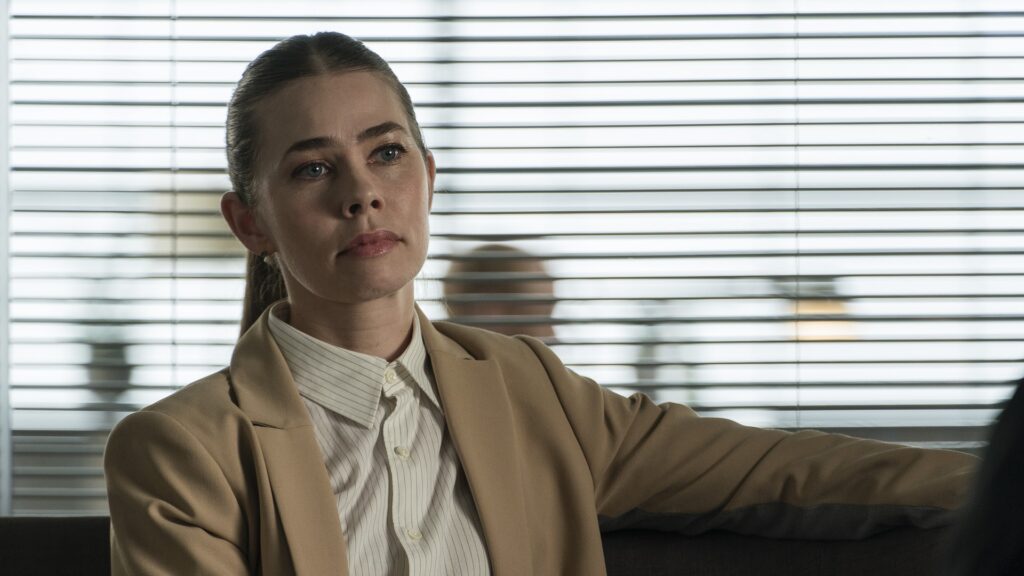 Cette quatrième saison marque le retour de personnages connus, comme Katrine // Source : Mike Kollöffel/Netflix Cette quatrième saison marque le retour de personnages connus, comme Katrine // Source : Mike Kollöffel/Netflix