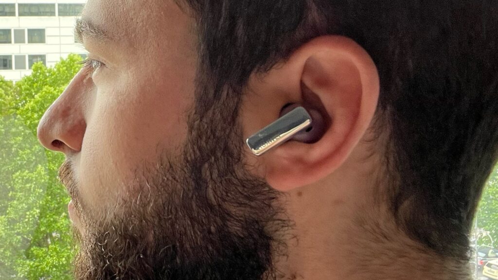 Sur les FreeBuds Pro 2, le nom de Devialet n'est pas écrit. Il n'y a que Huawei. // Source : Numerama Sur les FreeBuds Pro 2, le nom de Devialet n'est pas écrit. Il n'y a que Huawei. // Source : Numerama