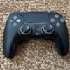 La manette Scuf Reflex pour PS5 // Source : Maxime Claudel pour Numerama