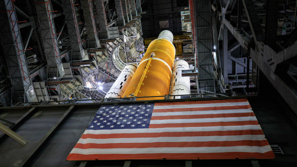 Le SLS. // Source : Flickr/CC/NASA/Frank Michaux (photo recadrée)
