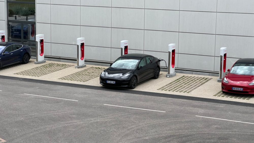 Road trip en Tesla Model 3 : 6 ans après, qu'est-ce qui a changé ? // Source : Julien Cadot pour Numerama