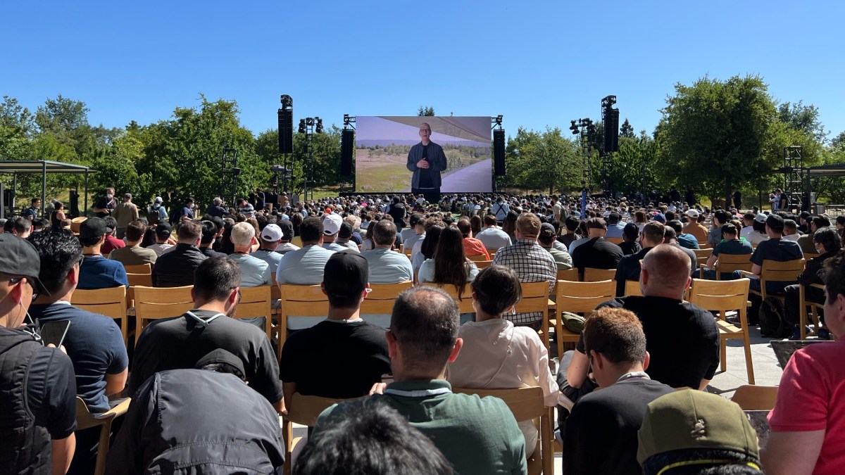 La WWDC en 2022. L'événement devrait prendre la même forme en 2023. // Source : Numerama La WWDC en 2022. L'événement devrait prendre la même forme en 2023. // Source : Numerama