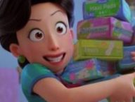 Des boîtes de protections hygiéniques à l'écran, c'est inédit ! // Source : Disney+