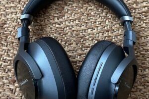 Le casque Technics A800 // Source : Maxime Claudel pour Numerama Le casque Technics A800 // Source : Maxime Claudel pour Numerama