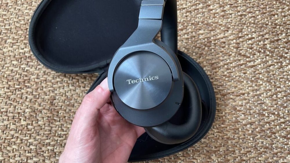 La surface tactile du casque Technics A800 // Source : Maxime Claudel pour Numerama La surface tactile du casque Technics A800 // Source : Maxime Claudel pour Numerama
