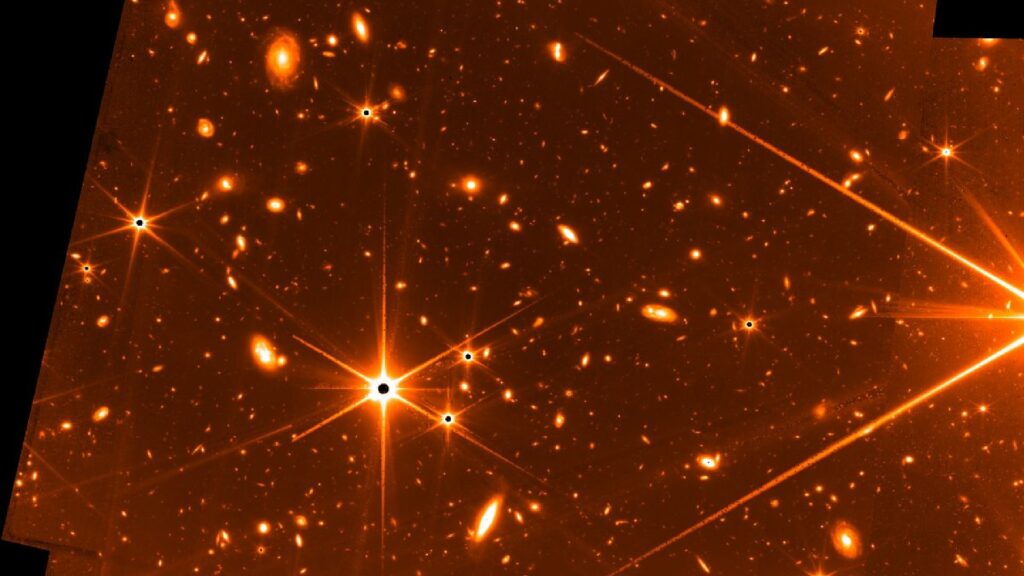 L'image test du champ profond de l'Univers pris par James Webb. // Source : Nasa L'image test du champ profond de l'Univers pris par James Webb. // Source : Nasa