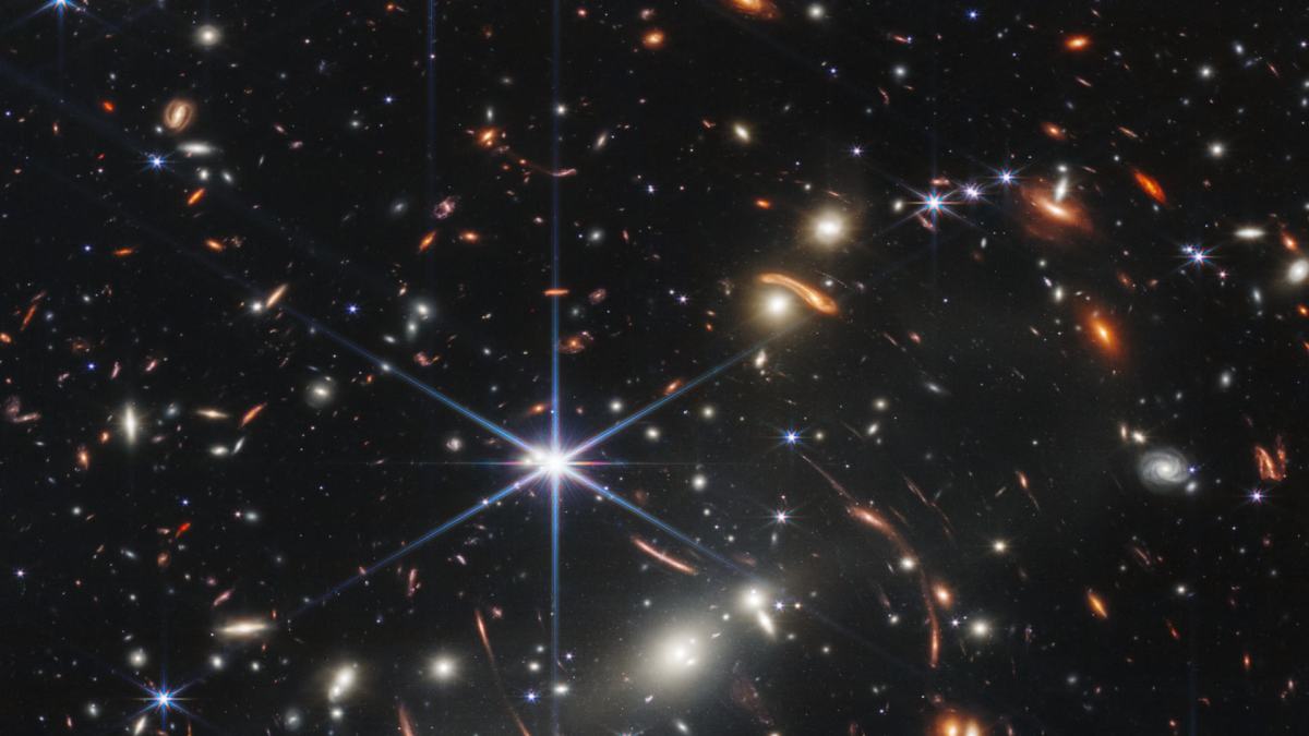 L'amas de galaxies SMACS 0723. // Source : NASA, ESA, CSA, and STScI L'amas de galaxies SMACS 0723. // Source : NASA, ESA, CSA, and STScI