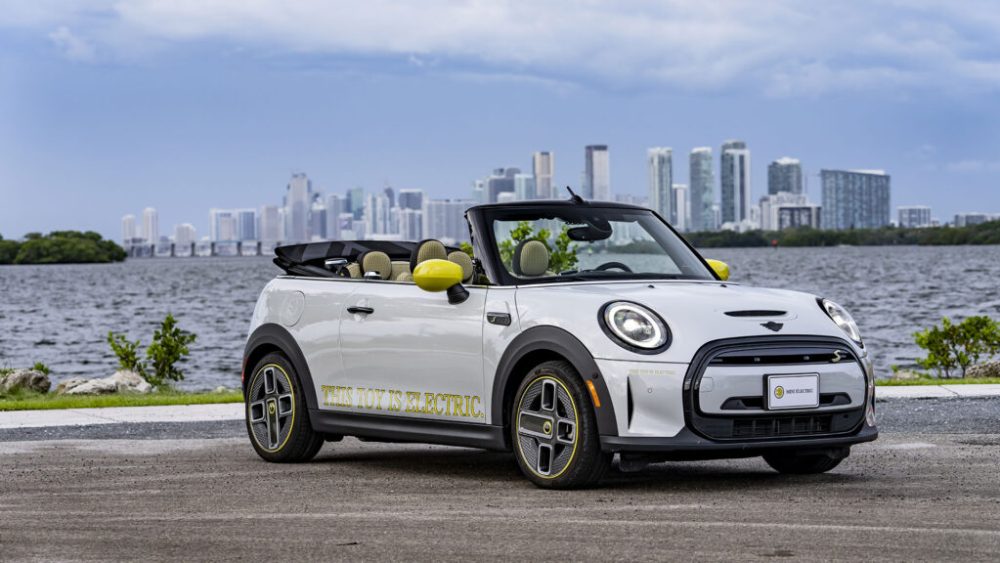 Modèle unique de Mini Cooper SE Cabrio // Source : Mini Modèle unique de Mini Cooper SE Cabrio // Source : Mini