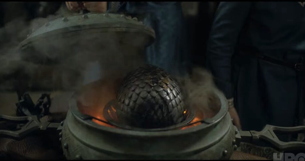 Un oeuf de dragon mystérieux // Source : YT/HBO Un oeuf de dragon mystérieux // Source : YT/HBO