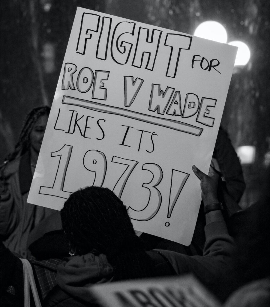L'arrêt Roe v. Wade, pris en 1973, garantissait la légalité de l'avortement. C'est sur celui-ci que la Cour est revenue... en 2022. // Source : Pexels L'arrêt Roe v. Wade, pris en 1973, garantissait la légalité de l'avortement. C'est sur celui-ci que la Cour est revenue... en 2022. // Source : Pexels