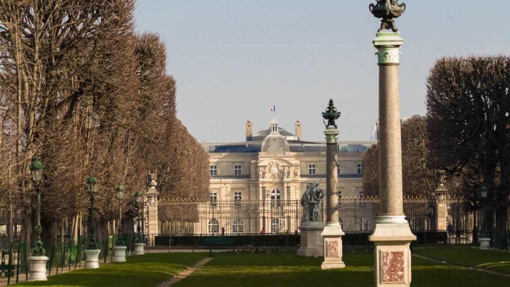 Le sénat, à Paris // Source : Canva Le sénat, à Paris // Source : Canva