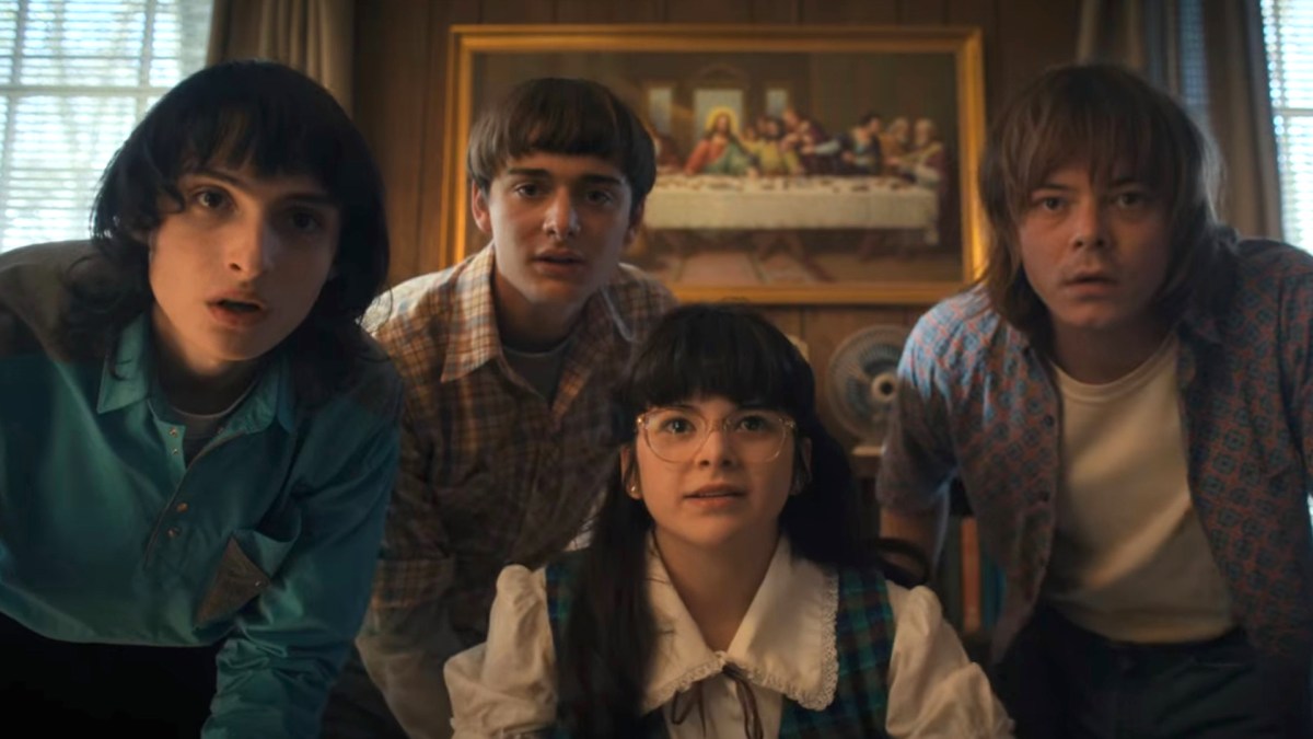 Les ados de Stranger Things sur un ordinateur de dernière génération ! // Source : Netflix Les ados de Stranger Things sur un ordinateur de dernière génération ! // Source : Netflix