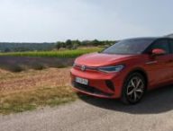 sur les petites routes avec l'ID. 5 GTX // Source : Raphaelle Baut pour Numerama