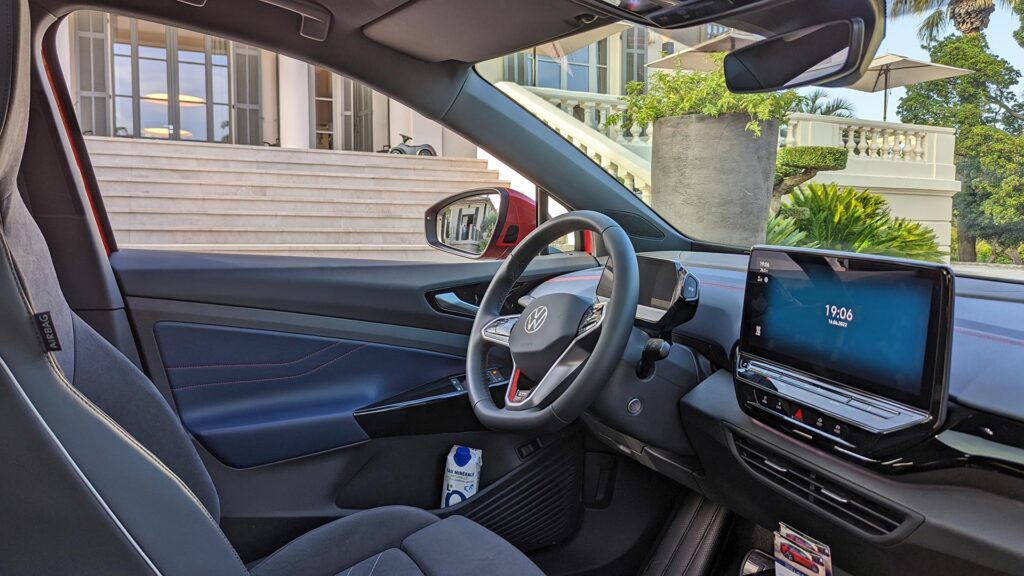 Intérieur de la Volkswagen ID. 5 GTX // Source : Raphaelle Baut pour Numerama Intérieur de la Volkswagen ID. 5 GTX // Source : Raphaelle Baut pour Numerama
