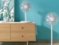 Le Xiaomi Mi Smart Standing Fan 2. // Source : Xiaomi Le Xiaomi Mi Smart Standing Fan 2. // Source : Xiaomi