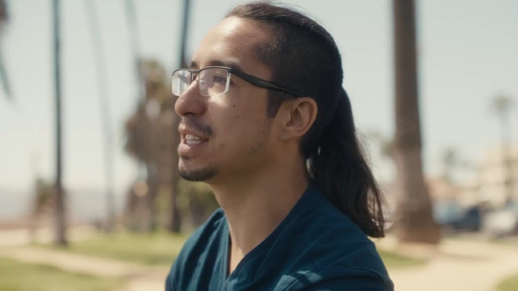 Alex Yee, cocréateur d'Arcane, exprime sa vision dans le doc. // Source : League of Legends Alex Yee, cocréateur d'Arcane, exprime sa vision dans le doc. // Source : League of Legends