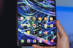 Samsung Galaxy Fold 4 // Source : Louise Audry pour Numerama