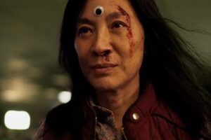 Michelle Yeoh est l'héroïne de Everything Everywhere All At Once. // Source : A24