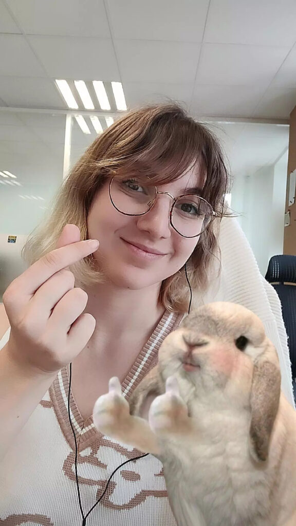 Un lapin qui a l'air très content de la situation ! // Source : Nino Barbey pour Numerama Un lapin qui a l'air très content de la situation ! // Source : Nino Barbey pour Numerama