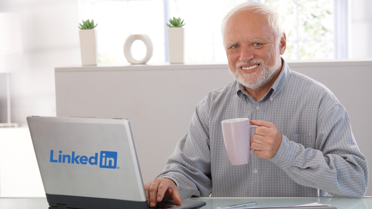 Awkward Meme, version LinkedIn. // Source : Awkward Meme (détourné pour LinkedIn) Awkward Meme, version LinkedIn. // Source : Awkward Meme (détourné pour LinkedIn)