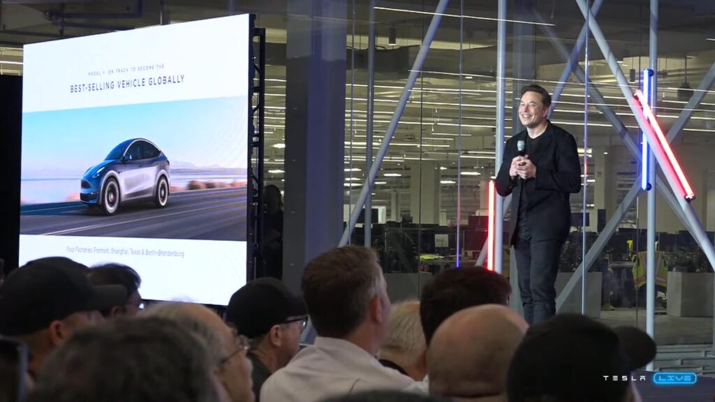 Elon Musk et Model Y // Source : Capture du live Tesla Elon Musk et Model Y // Source : Capture du live Tesla