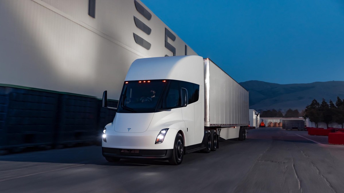 Le camion électrique Tesla Semi // Source : Tesla Le camion électrique Tesla Semi // Source : Tesla