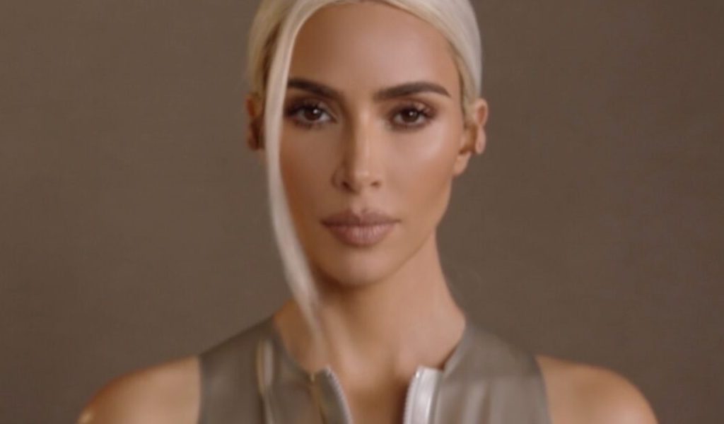 Beats Fit Pro x Kim Kardashian // Source : Apple Beats Fit Pro x Kim Kardashian // Source : Apple