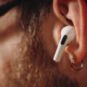 Apple AirPods Pro 2 // Source : Louise Audry pour Numerama Apple AirPods Pro 2 // Source : Louise Audry pour Numerama