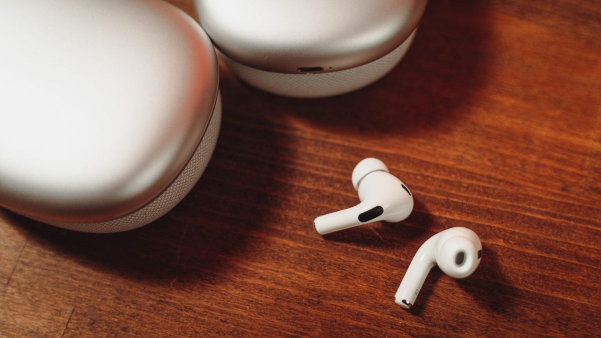 Les Apple AirPods Pro 2 lancés en 2022. // Source : Louise Audry pour Numerama Les Apple AirPods Pro 2 lancés en 2022. // Source : Louise Audry pour Numerama