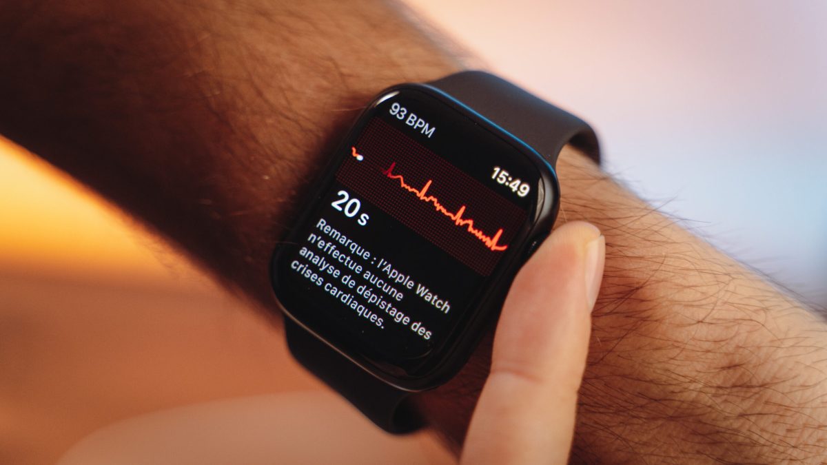 Apple Watch Series 8 // Source : Louise Audry / Numerama Apple Watch Series 8 // Source : Louise Audry / Numerama