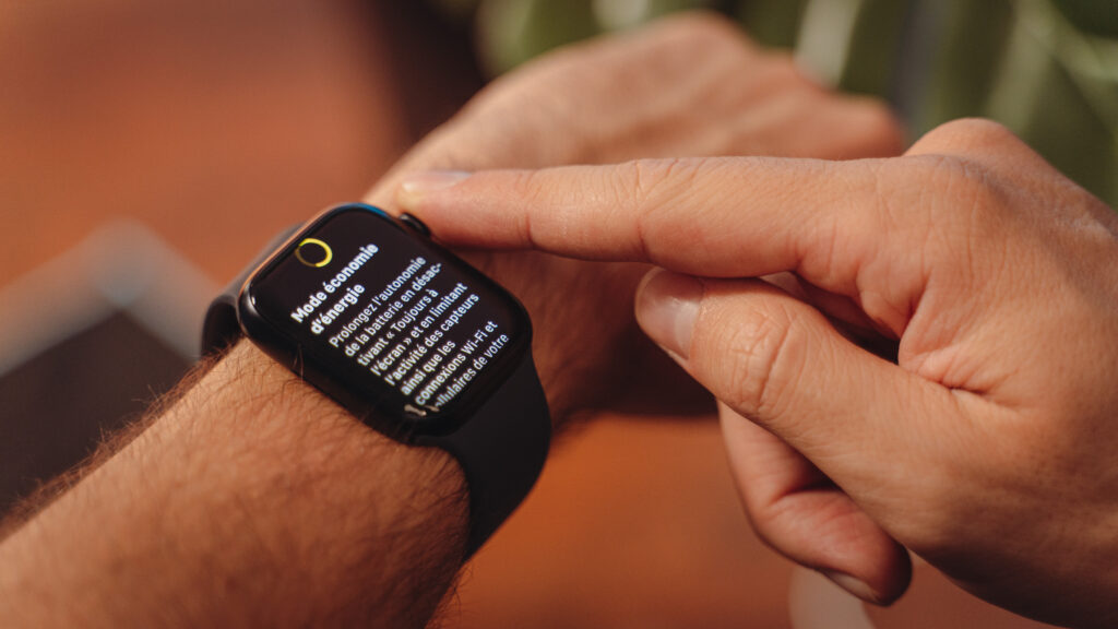 Le « Low Power Mode » est une nouveauté de l'Apple Watch Series 8 // Source : Louise Audry / Numerama Le « Low Power Mode » est une nouveauté de l'Apple Watch Series 8 // Source : Louise Audry / Numerama