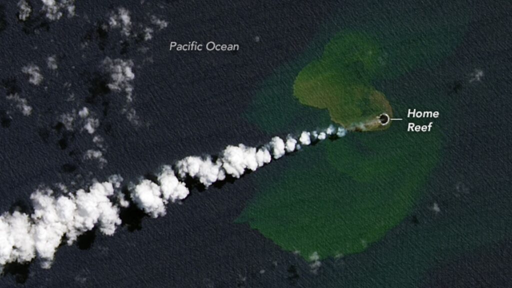 L'île fait 24 000 kilomètres carré à ce jour. // Source : NASA Earth Observatory L'île fait 24 000 kilomètres carré à ce jour. // Source : NASA Earth Observatory