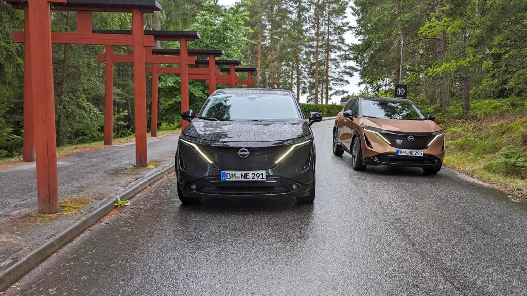Nissan Ariya vert Nayoro et akatsuki copper // Source : Raphaelle Baut pour Numerama Nissan Ariya vert Nayoro et akatsuki copper // Source : Raphaelle Baut pour Numerama