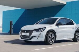 Peugeot e-208 nouvelle motorisation électrique // Source : Peugeot