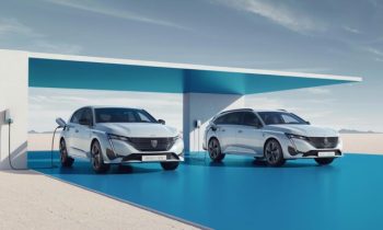 Peugeot e-308 et e-308 SW // Source : Peugeot Peugeot e-308 et e-308 SW // Source : Peugeot