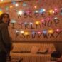 Joyce dans la première saison de Stranger Things // Source : Netflix Joyce dans la première saison de Stranger Things // Source : Netflix