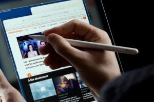 Apple iPad Pro 2022. // Source : Thomas Ancelle / Numerama