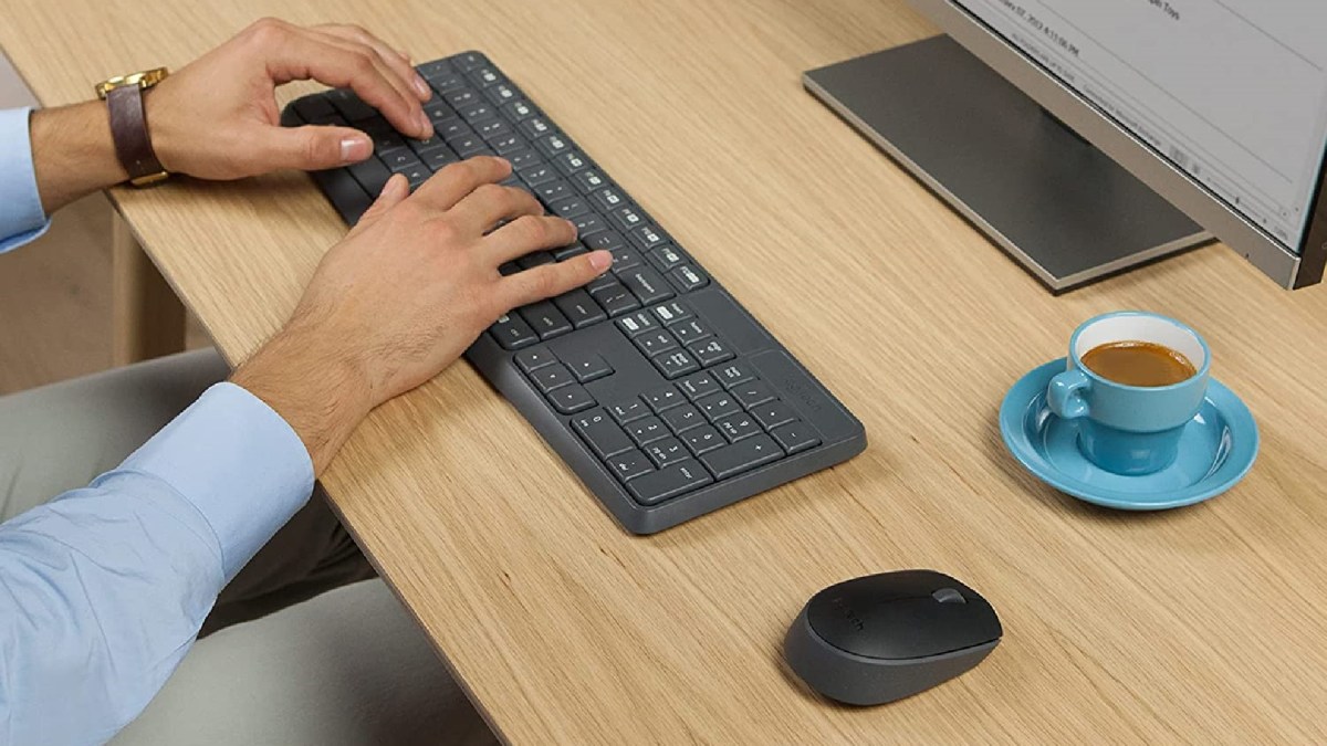 Logitech MK235 Combo Clavier Souris sans fil // Source : Logitech Logitech MK235 Combo Clavier Souris sans fil // Source : Logitech