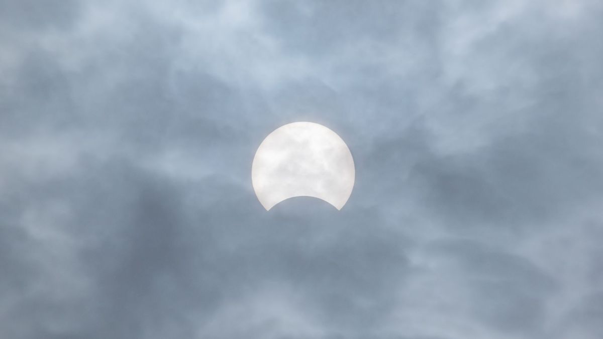 Éclipse solaire partielle. // Source : Canva Éclipse solaire partielle. // Source : Canva